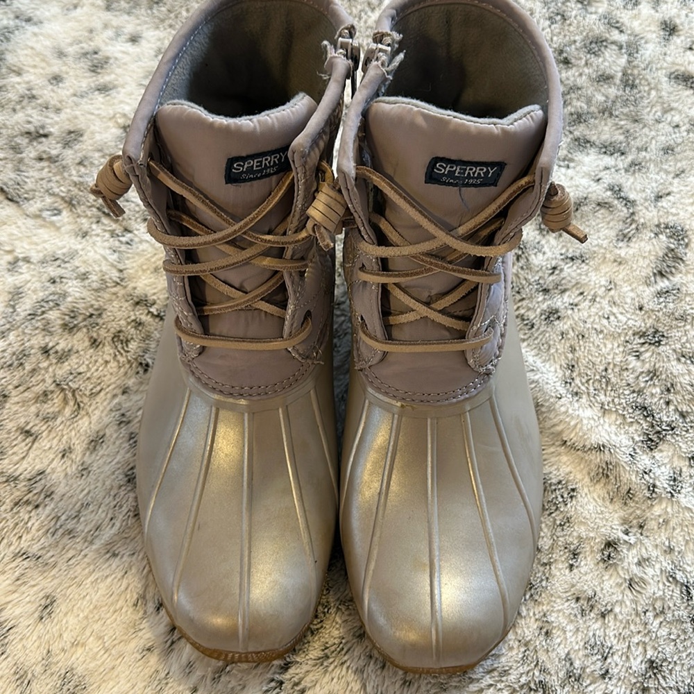 Sperry saltwater boots girls size 6M